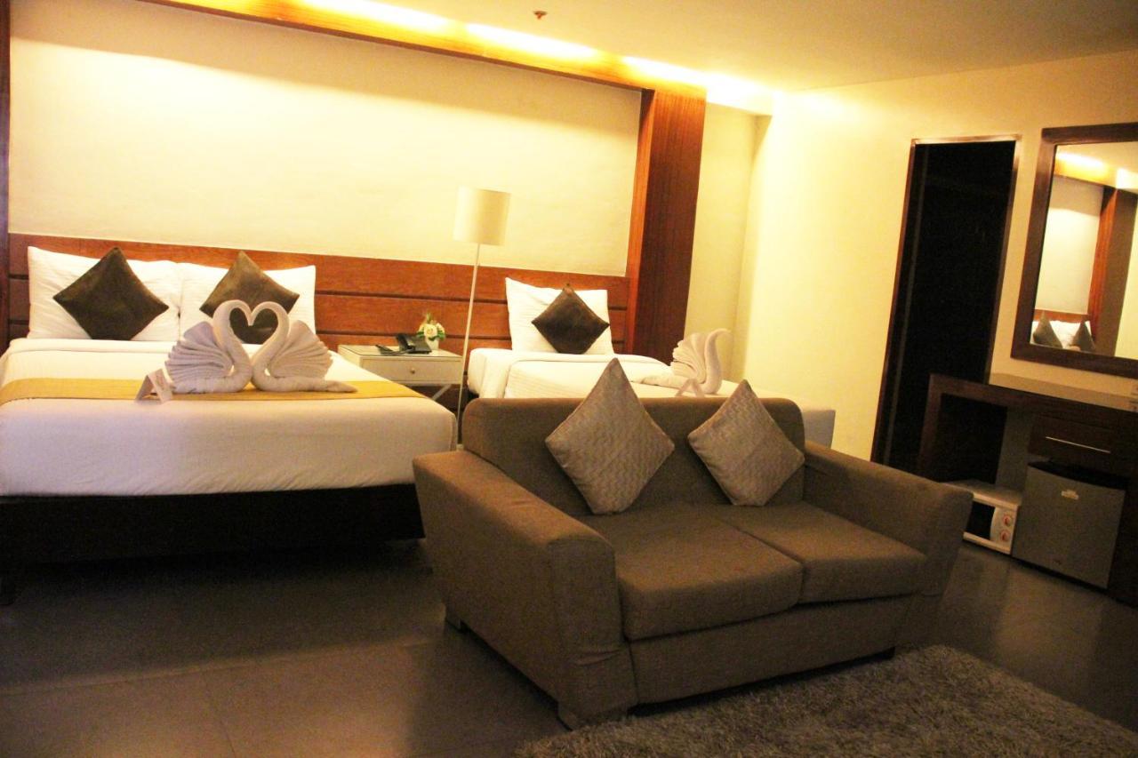 Grace Crown Hotel アンヘレス エクステリア 写真